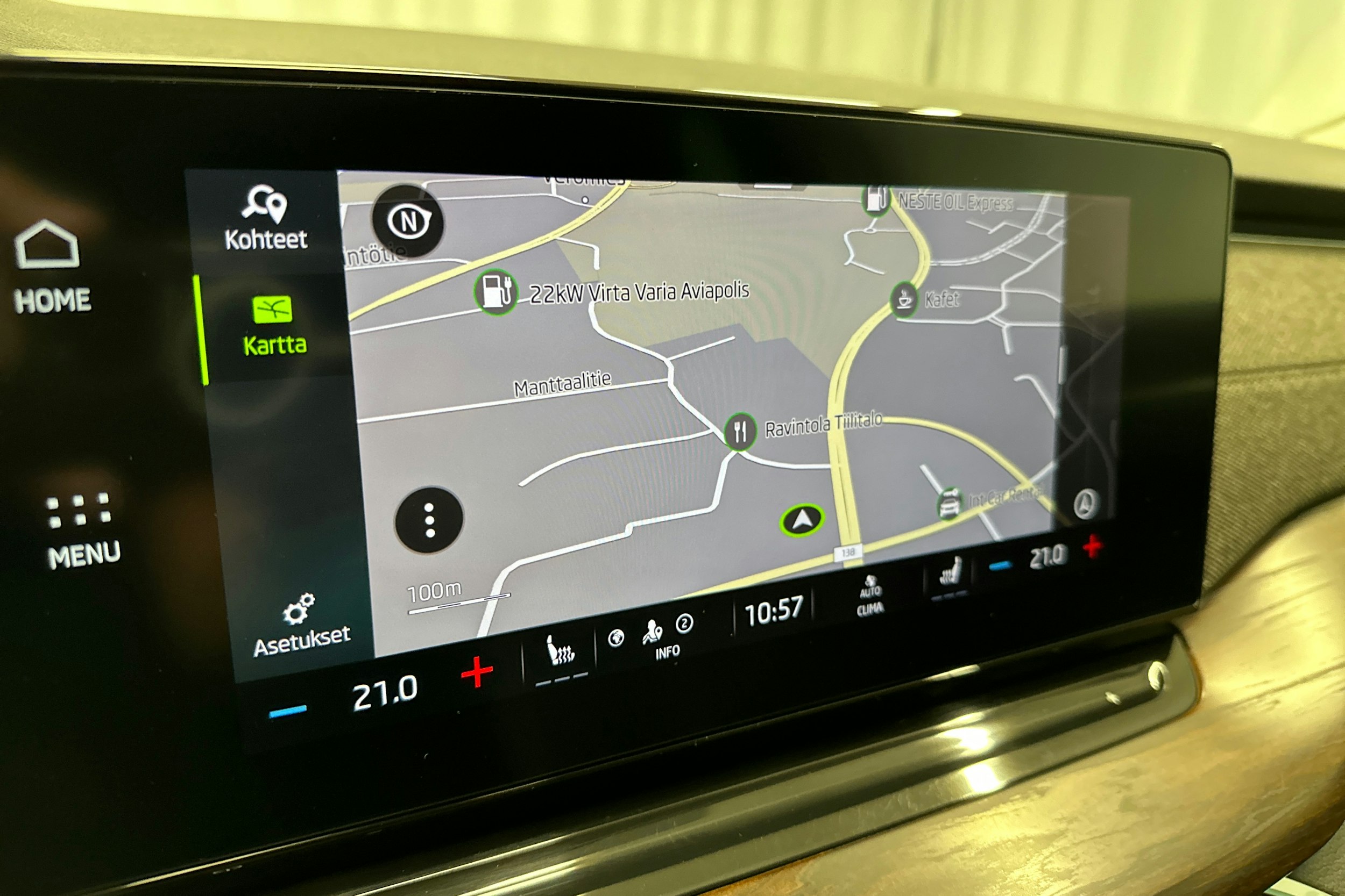valkoinen Skoda Octavia 2021 kuva 15.