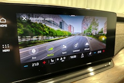 valkoinen Skoda Octavia 2021 kuva 18.