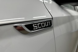 valkoinen Skoda Octavia 2021 kuva 26.