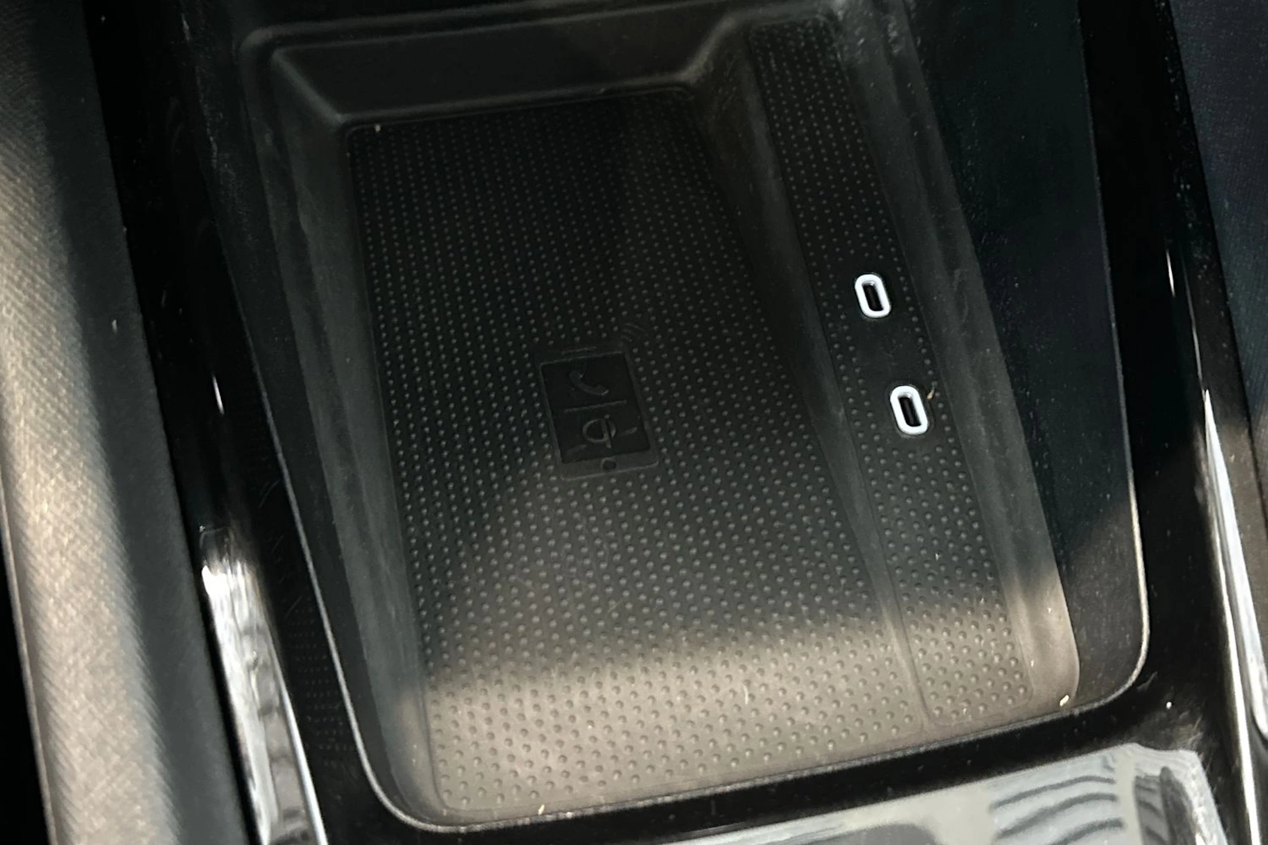 valkoinen Skoda Octavia 2021 kuva 21.