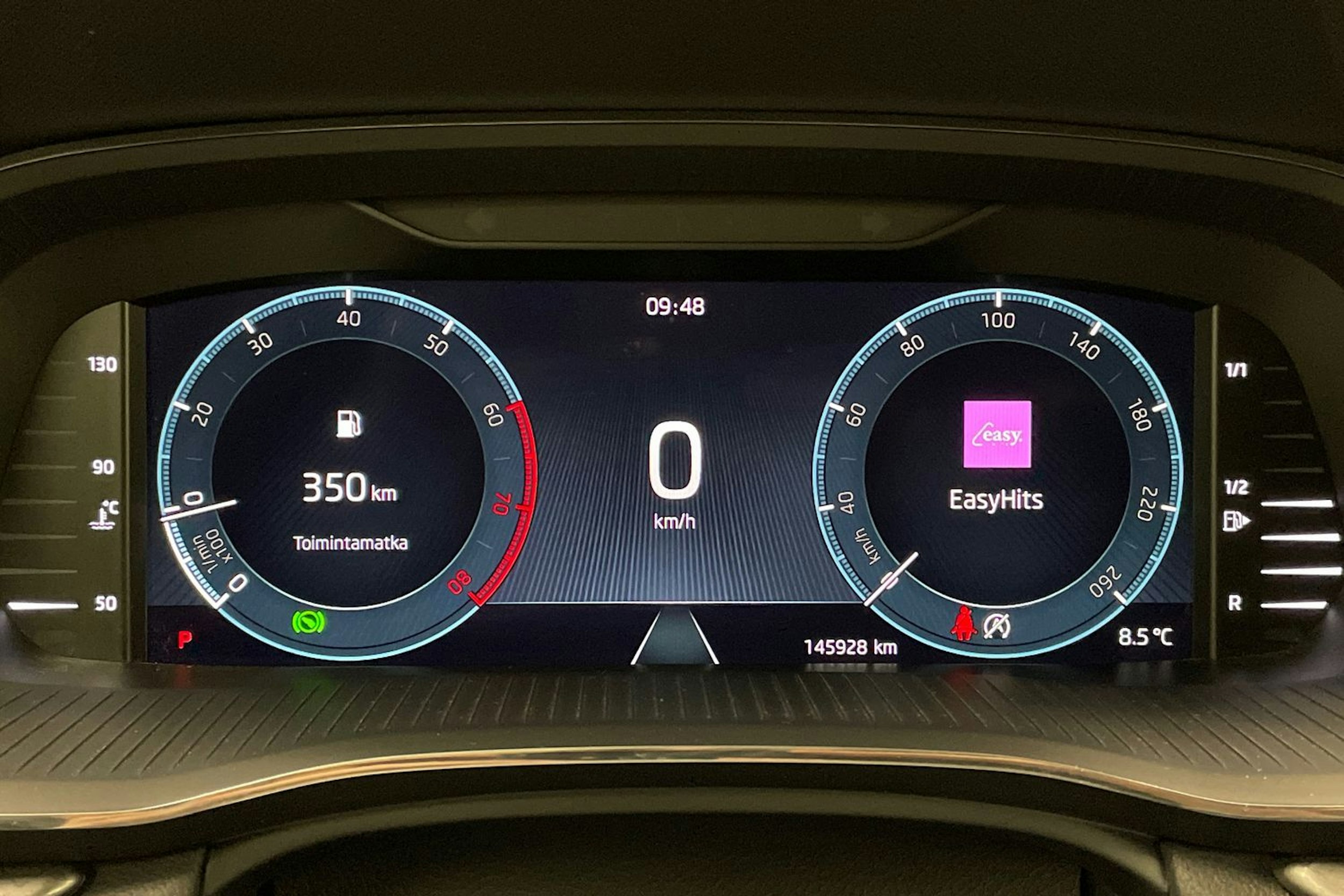 sininen Skoda Octavia 2021 kuva 13.