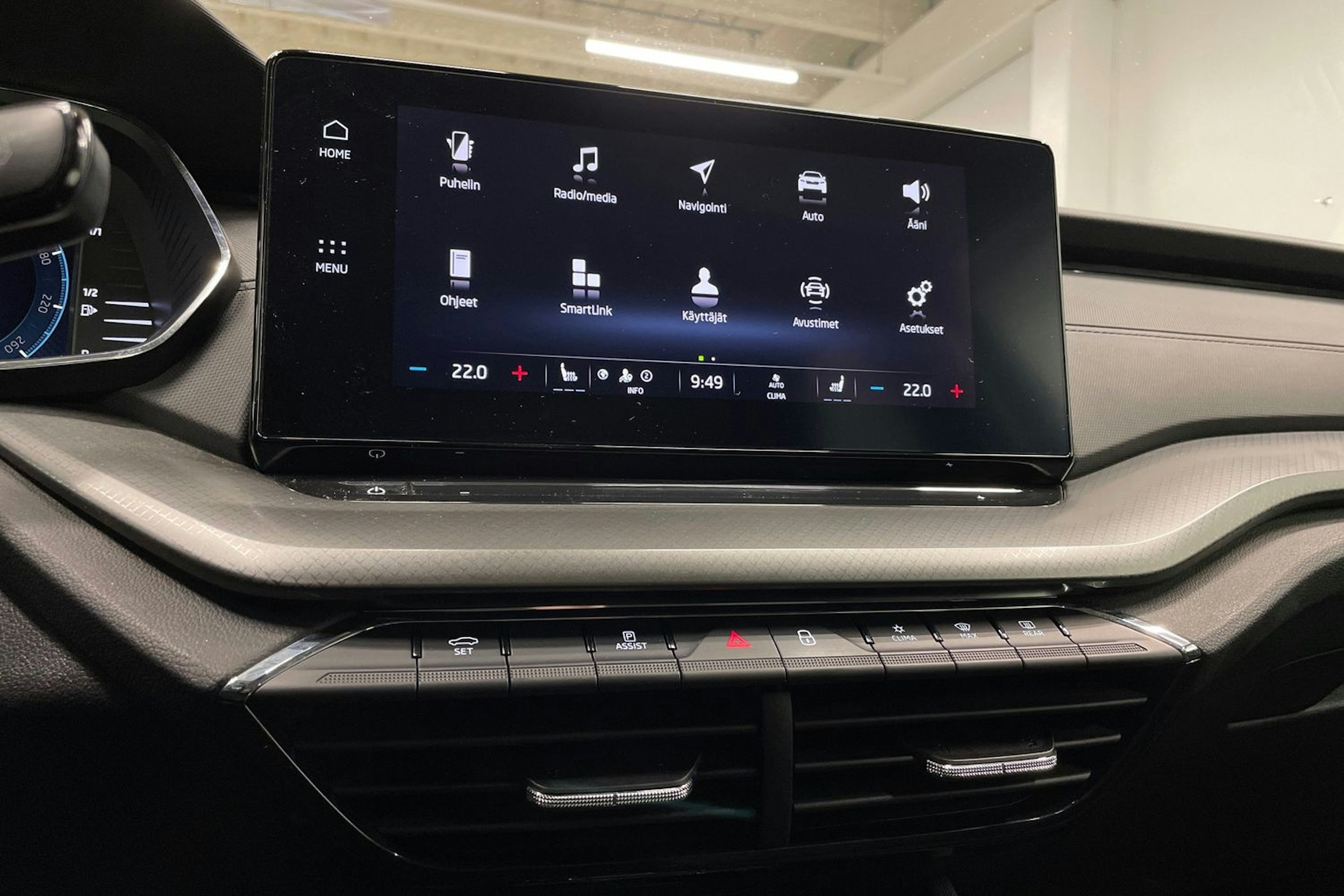 sininen Skoda Octavia 2021 kuva 14.