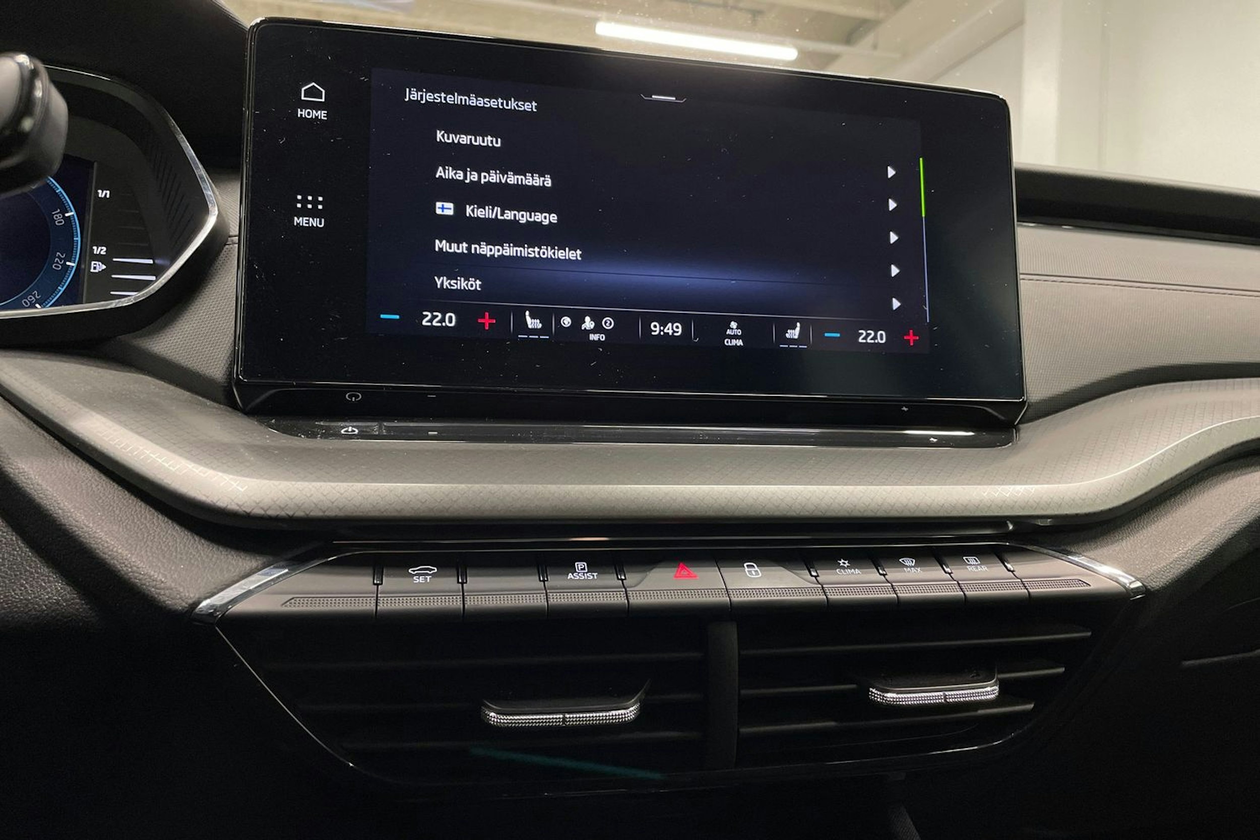 sininen Skoda Octavia 2021 kuva 16.