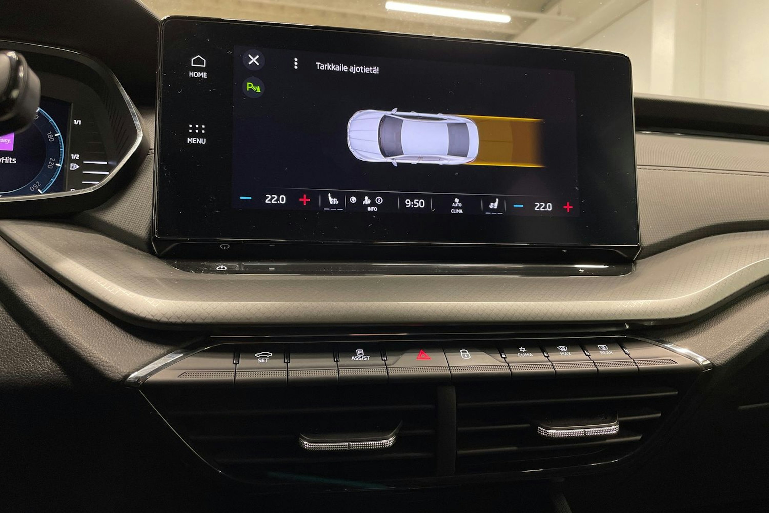 sininen Skoda Octavia 2021 kuva 19.