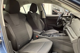 sininen Skoda Octavia 2021 kuva 25.