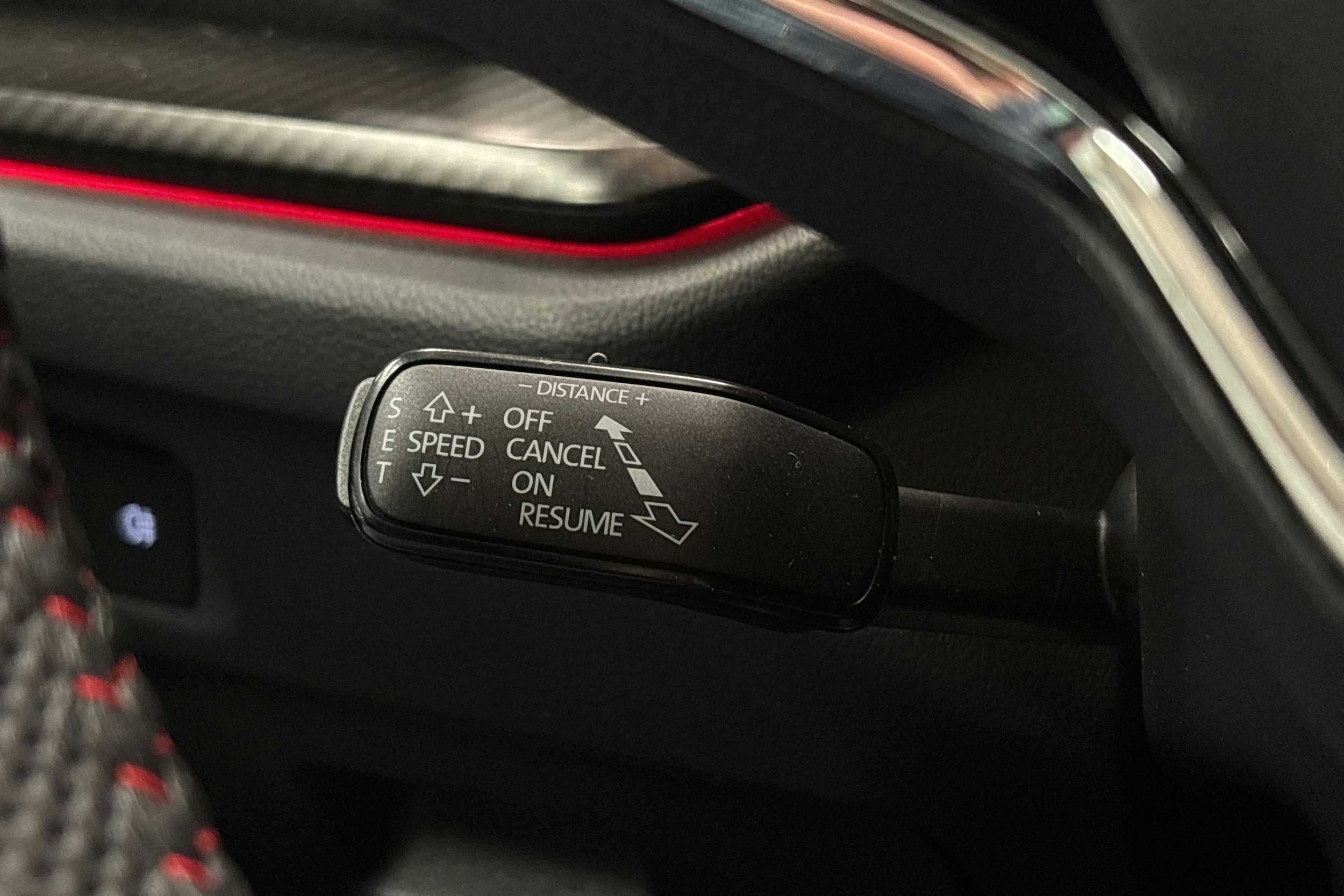 punainen Skoda Octavia 2021 kuva 22.