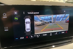 valkoinen Skoda Octavia 2021 kuva 21.