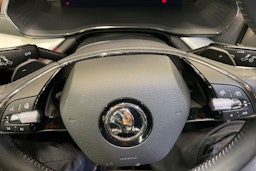 valkoinen Skoda Octavia 2021 kuva 26.