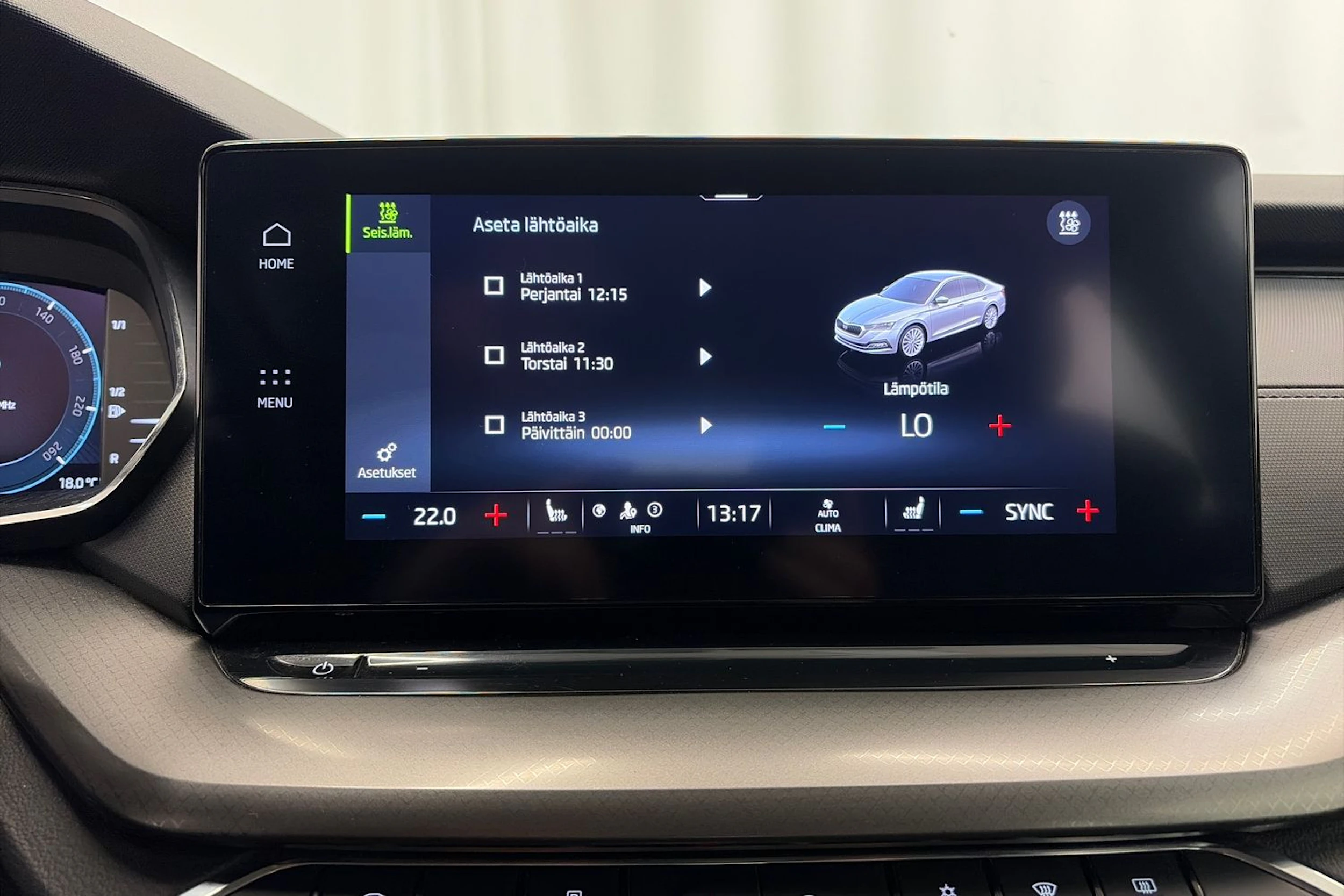 sininen Skoda Octavia 2021 kuva 23.