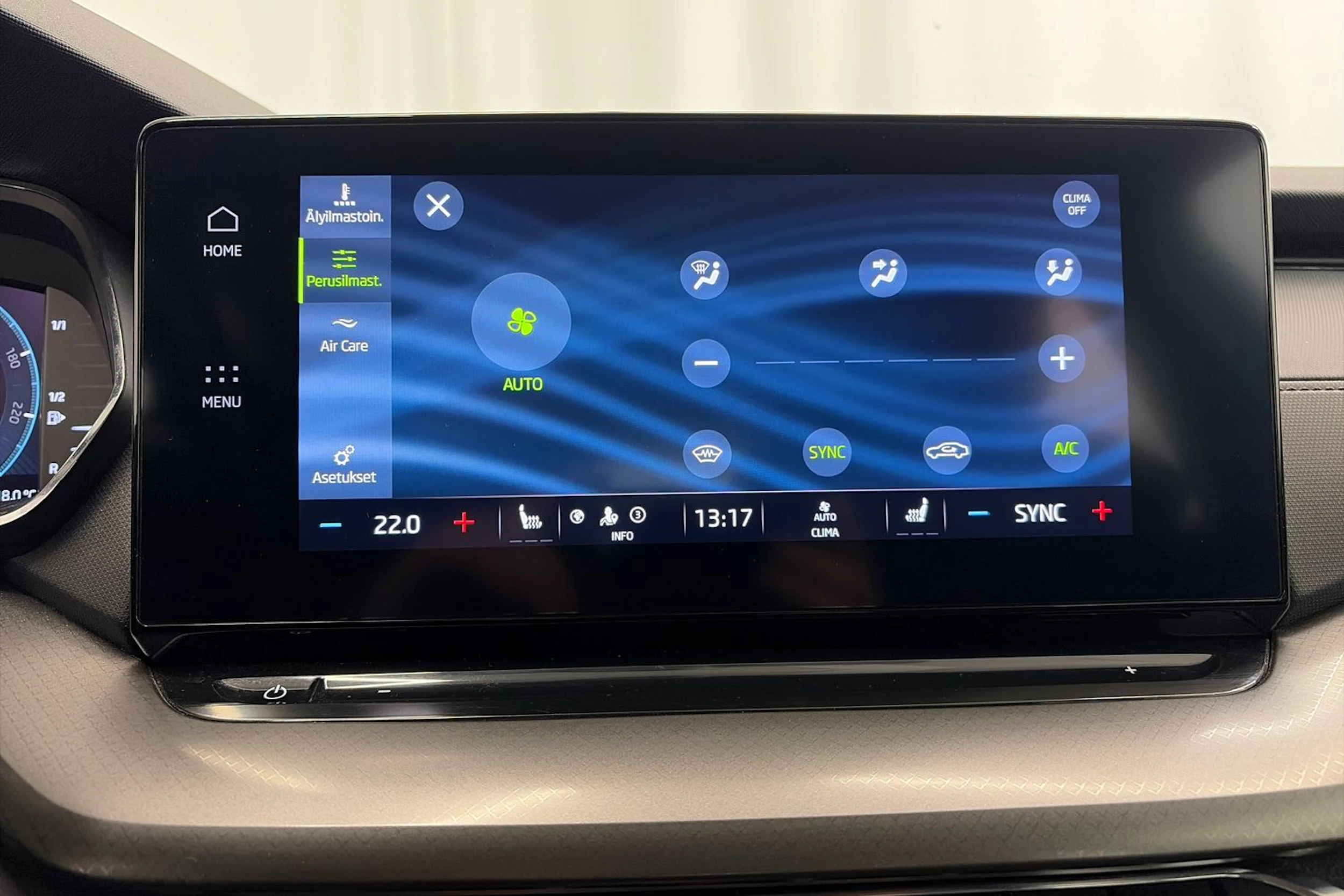 sininen Skoda Octavia 2021 kuva 25.
