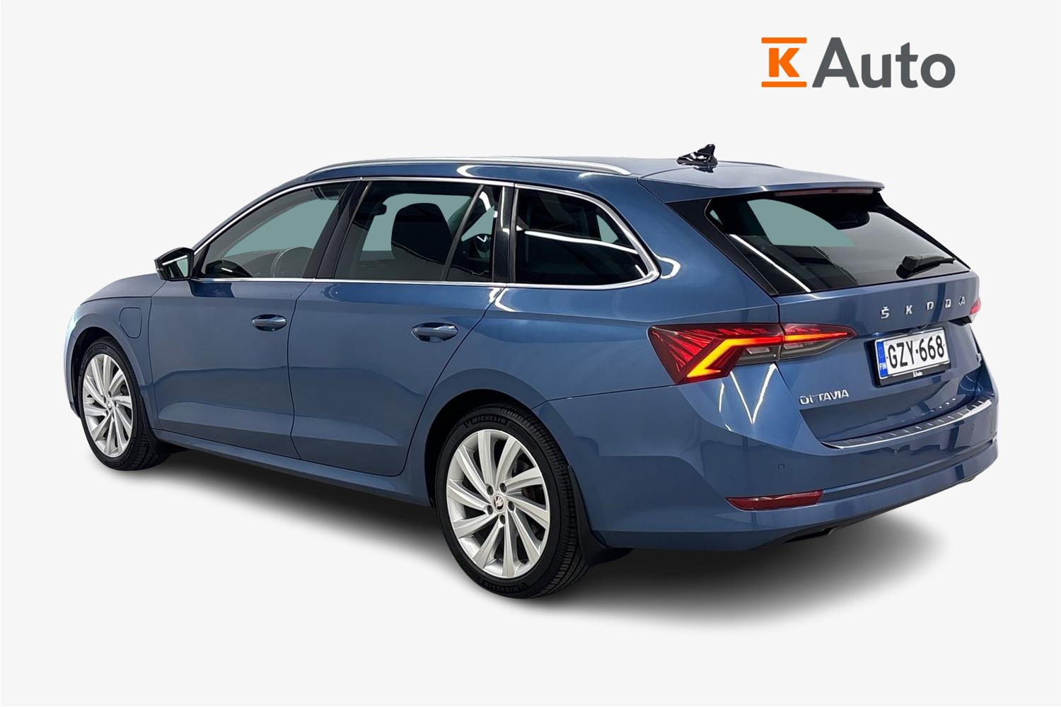 Skoda Octavia 2021, photo 2/11