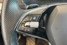 sininen Skoda Octavia 2021 kuva 4.