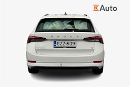valkoinen Skoda Octavia 2021 kuva 3.