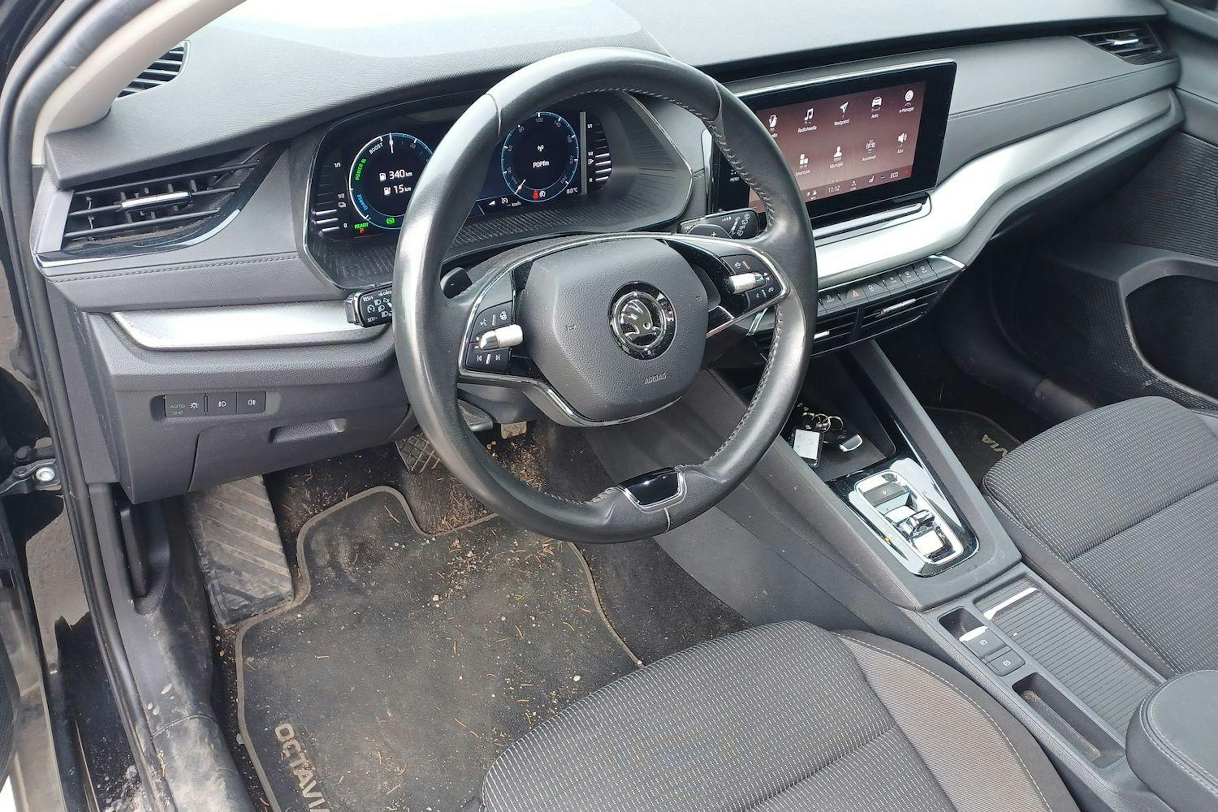musta Skoda Octavia 2021 kuva 3.