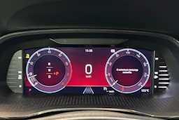 valkoinen Skoda Octavia 2021 kuva 22.