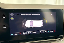 valkoinen Skoda Octavia 2021 kuva 27.