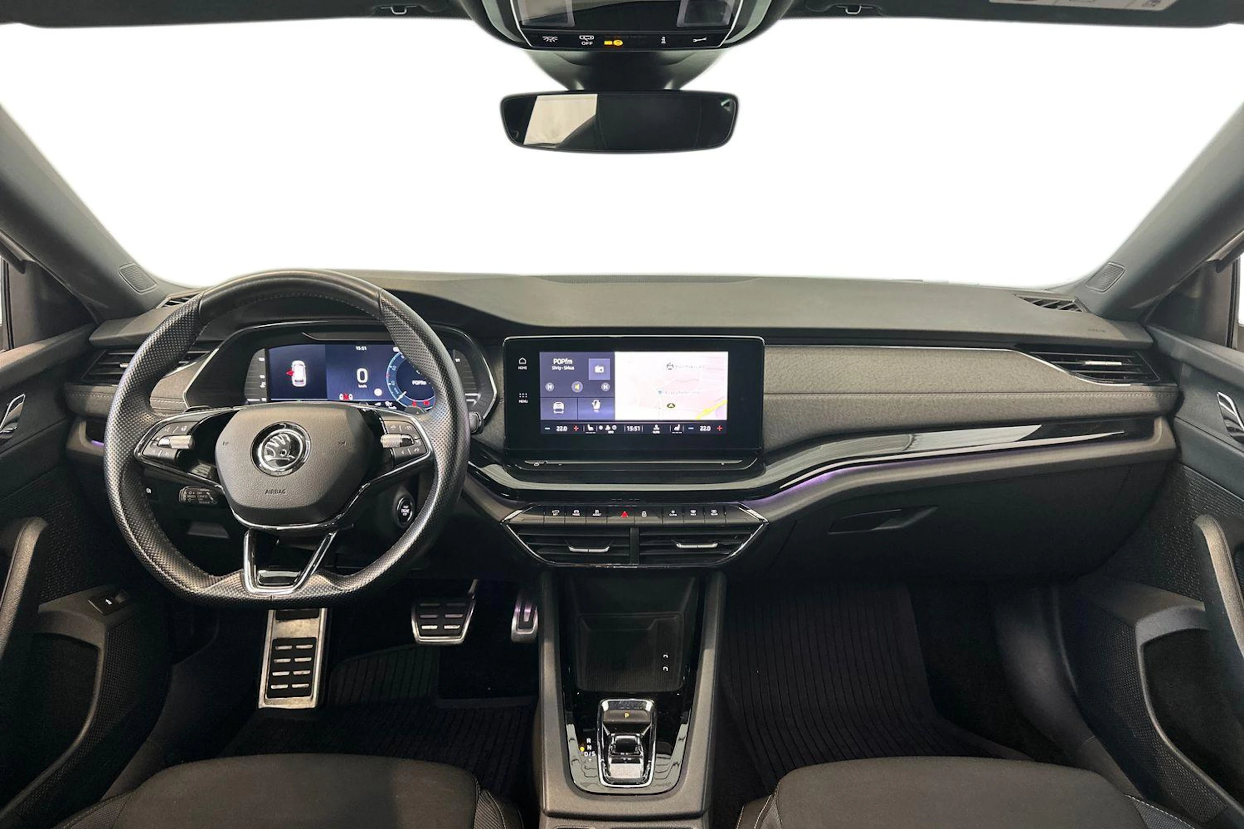 valkoinen Skoda Octavia 2022 kuva 9.