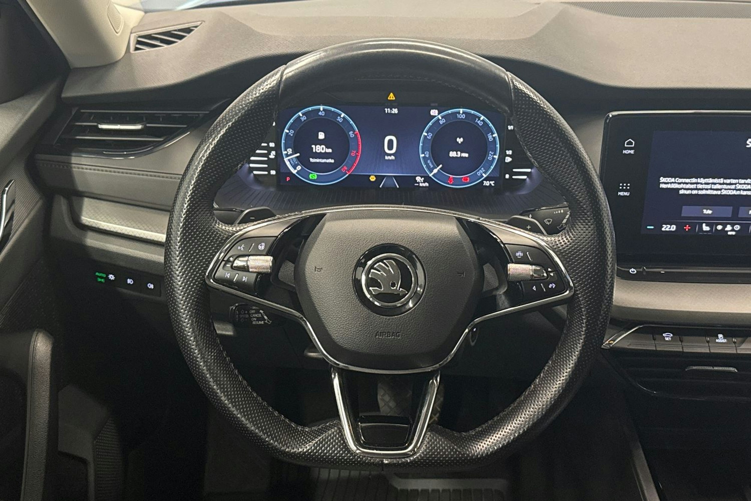 sininen Skoda Octavia 2021 kuva 11.