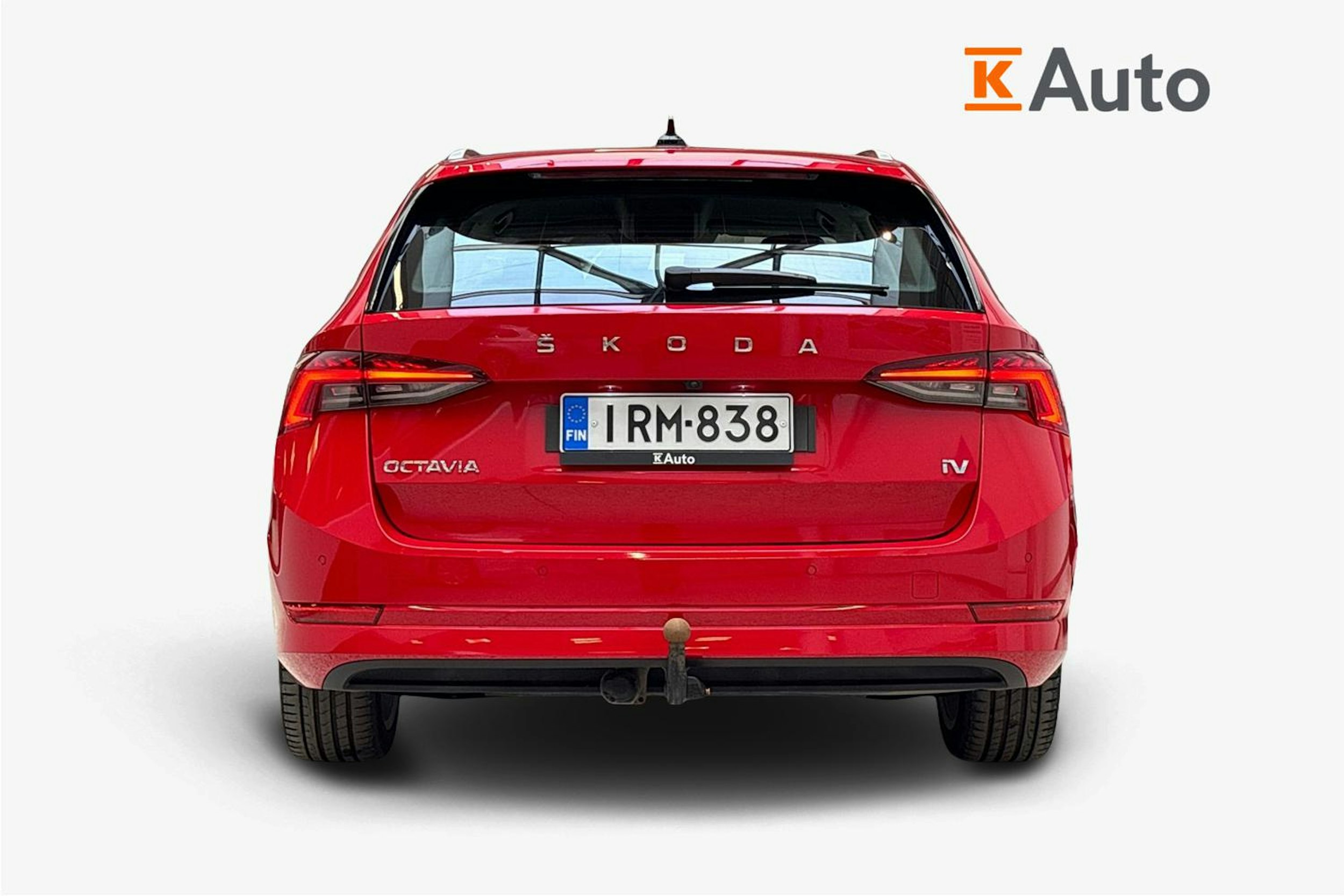 punainen Skoda Octavia 2021 kuva 3.