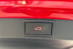 punainen Skoda Octavia 2021 kuva 14.