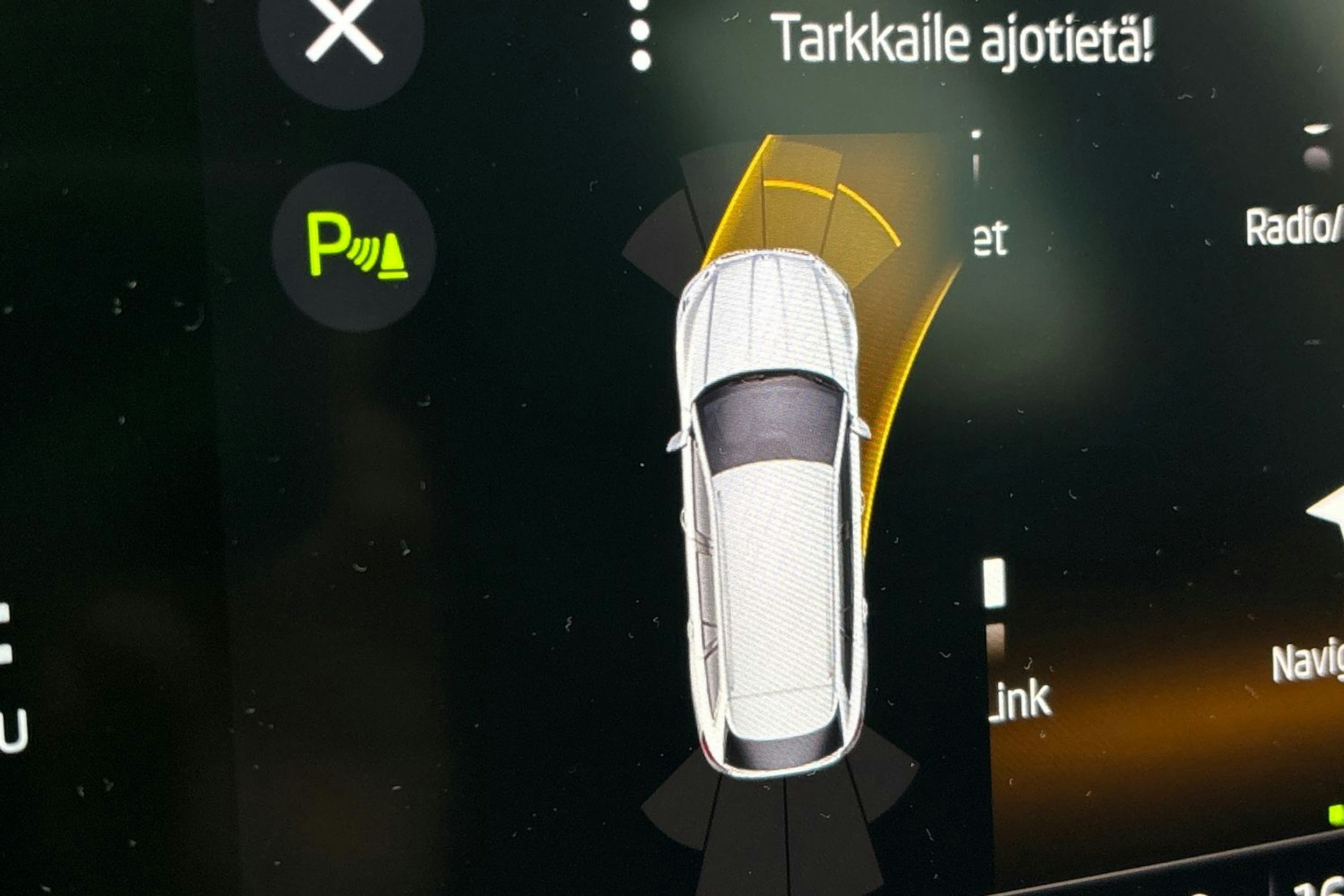 punainen Skoda Octavia 2021 kuva 26.