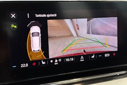 punainen Skoda Octavia 2021 kuva 27.
