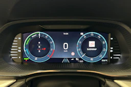 musta Skoda Octavia 2021 kuva 15.