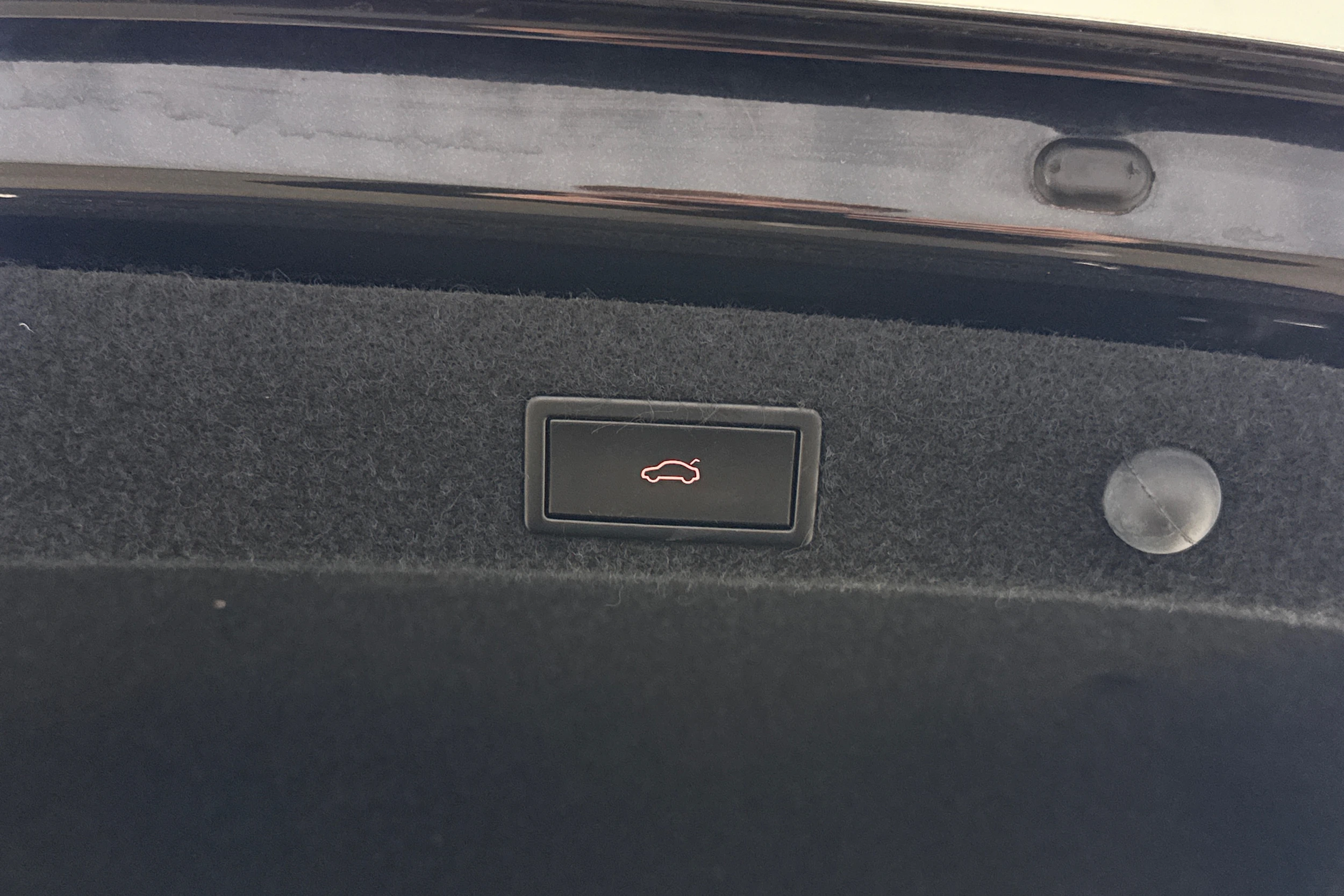 musta Skoda Octavia 2021 kuva 28.