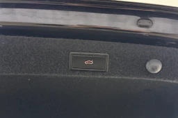 musta Skoda Octavia 2021 kuva 28.