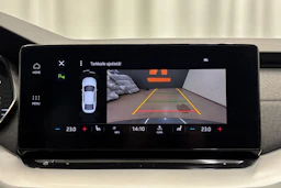 harmaa Skoda Octavia 2021 kuva 22.