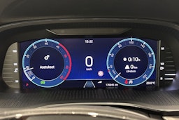 sininen Skoda Octavia 2021 kuva 23.