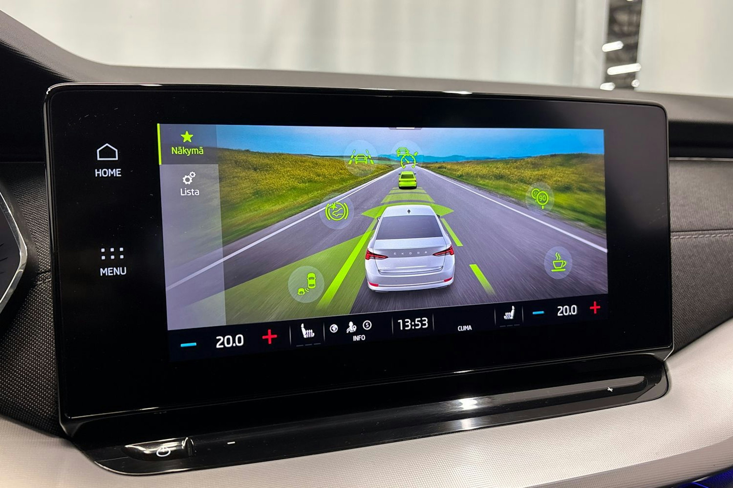 sininen Skoda Octavia 2021 kuva 26.