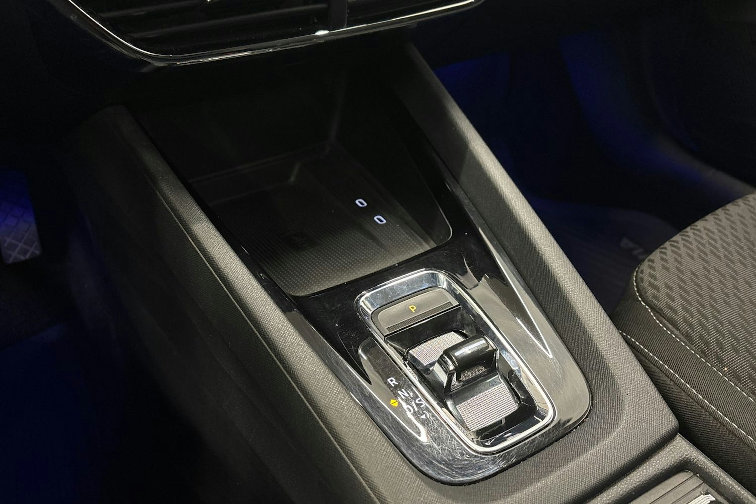 sininen Skoda Octavia 2021 kuva 27.