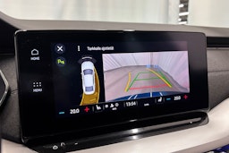 sininen Skoda Octavia 2021 kuva 28.