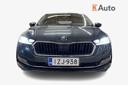 harmaa Skoda Octavia 2021 kuva 5.