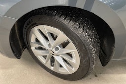 harmaa Skoda Octavia 2021 kuva 13.