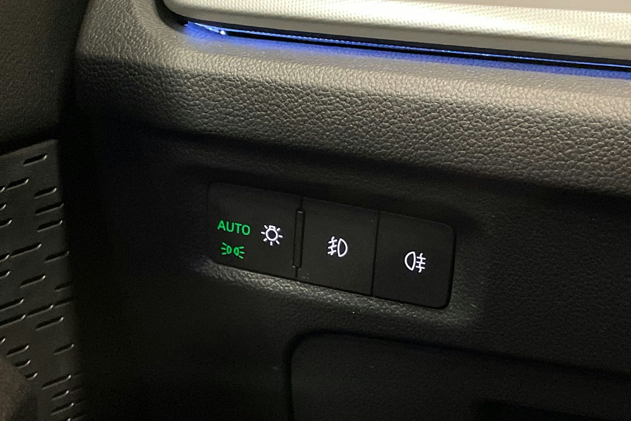 harmaa Skoda Octavia 2021 kuva 25.