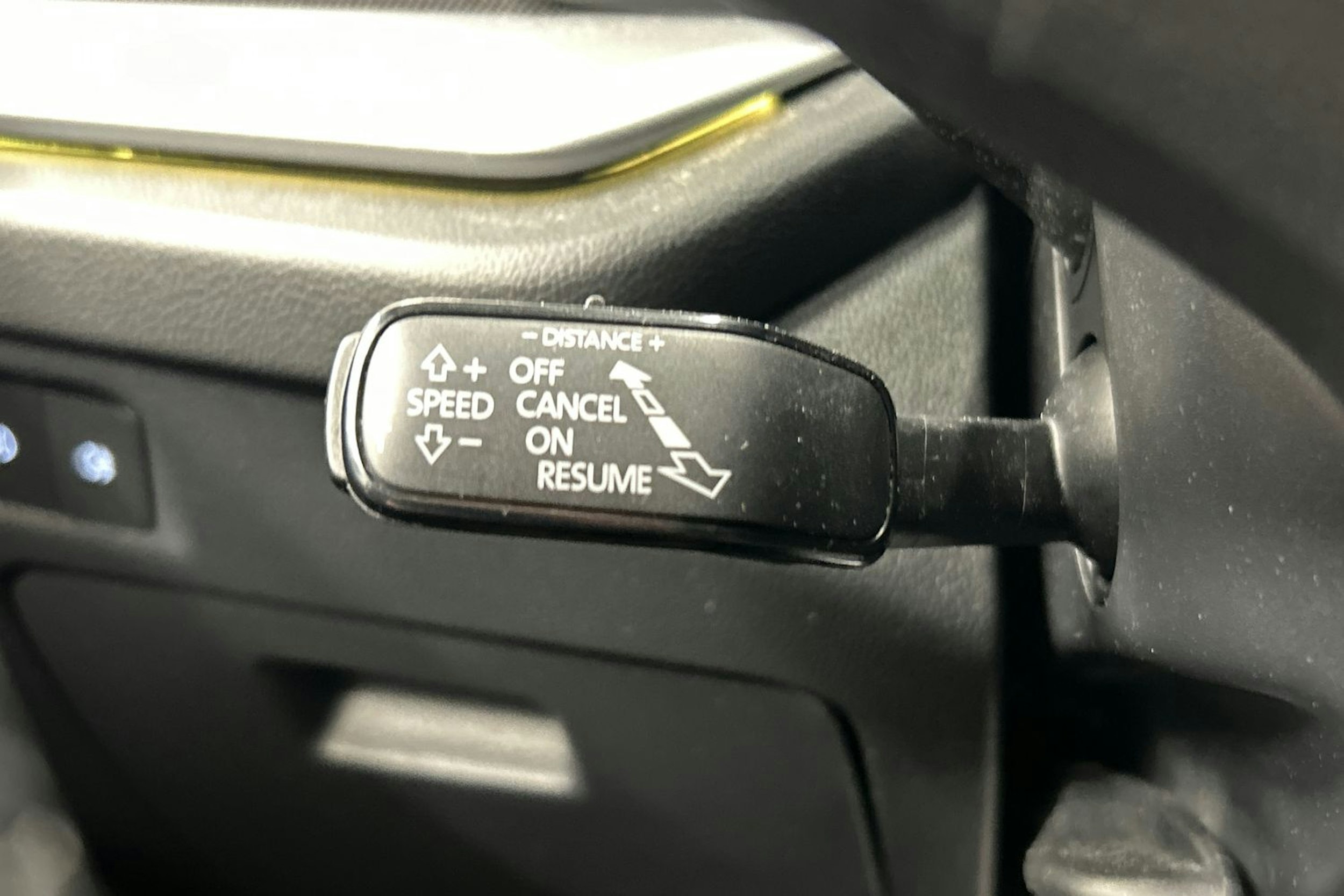 valkoinen Skoda Octavia 2021 kuva 21.