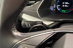 valkoinen Skoda Octavia 2021 kuva 18.