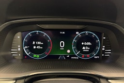 valkoinen Skoda Octavia 2021 kuva 20.