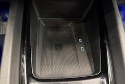 valkoinen Skoda Octavia 2021 kuva 22.