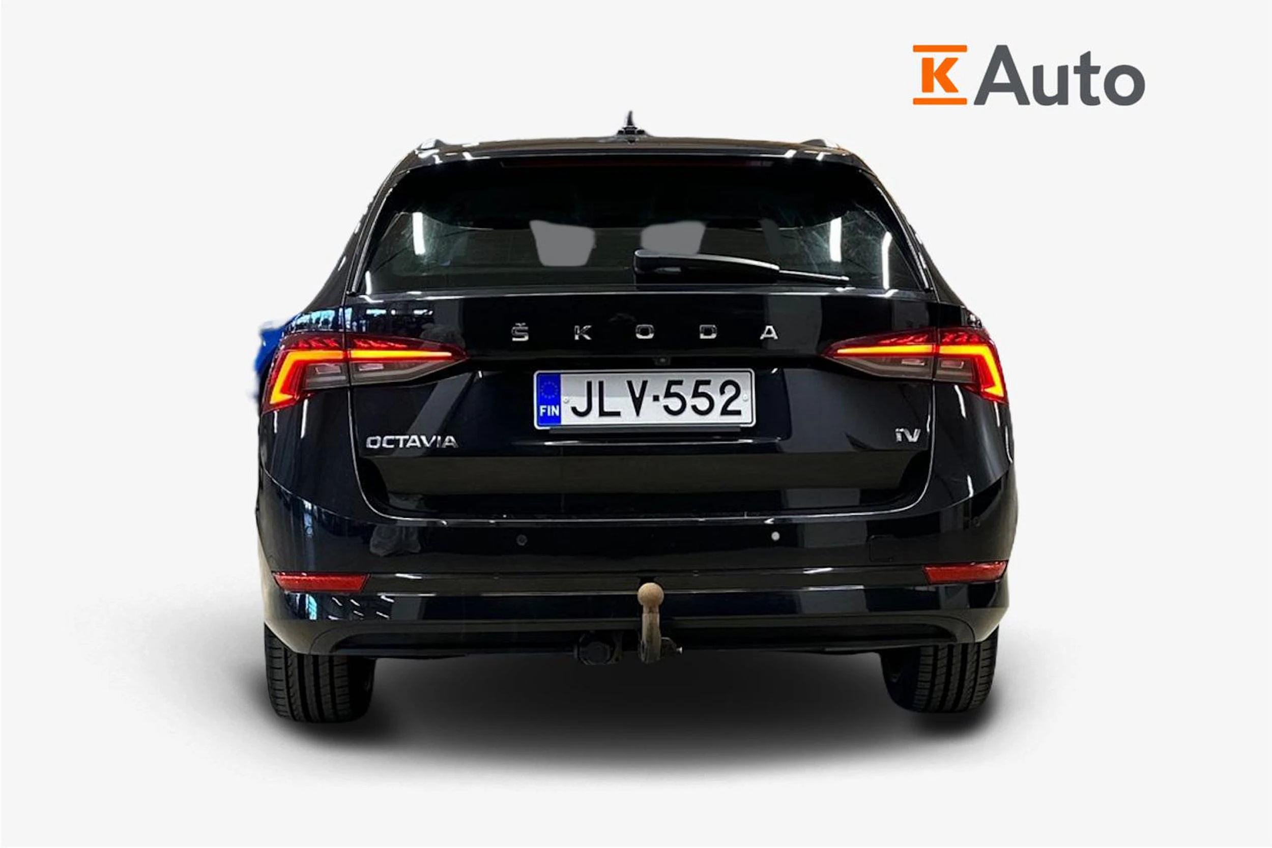 musta Skoda Octavia 2021 kuva 4.