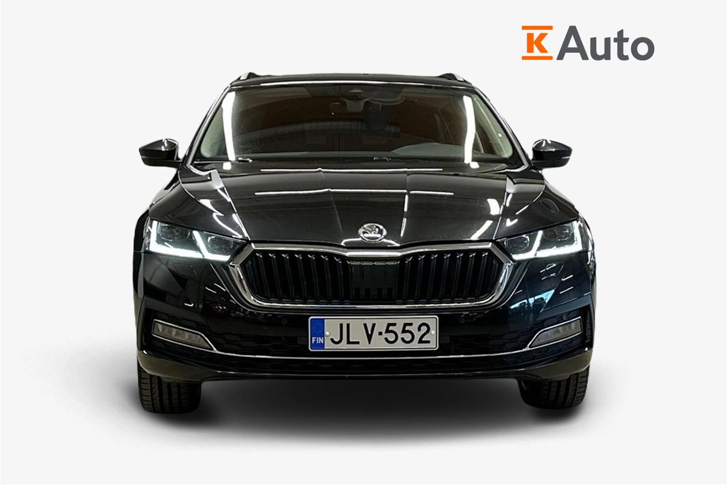 musta Skoda Octavia 2021 kuva 5.
