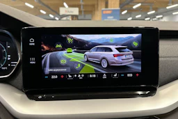 musta Skoda Octavia 2021 kuva 20.
