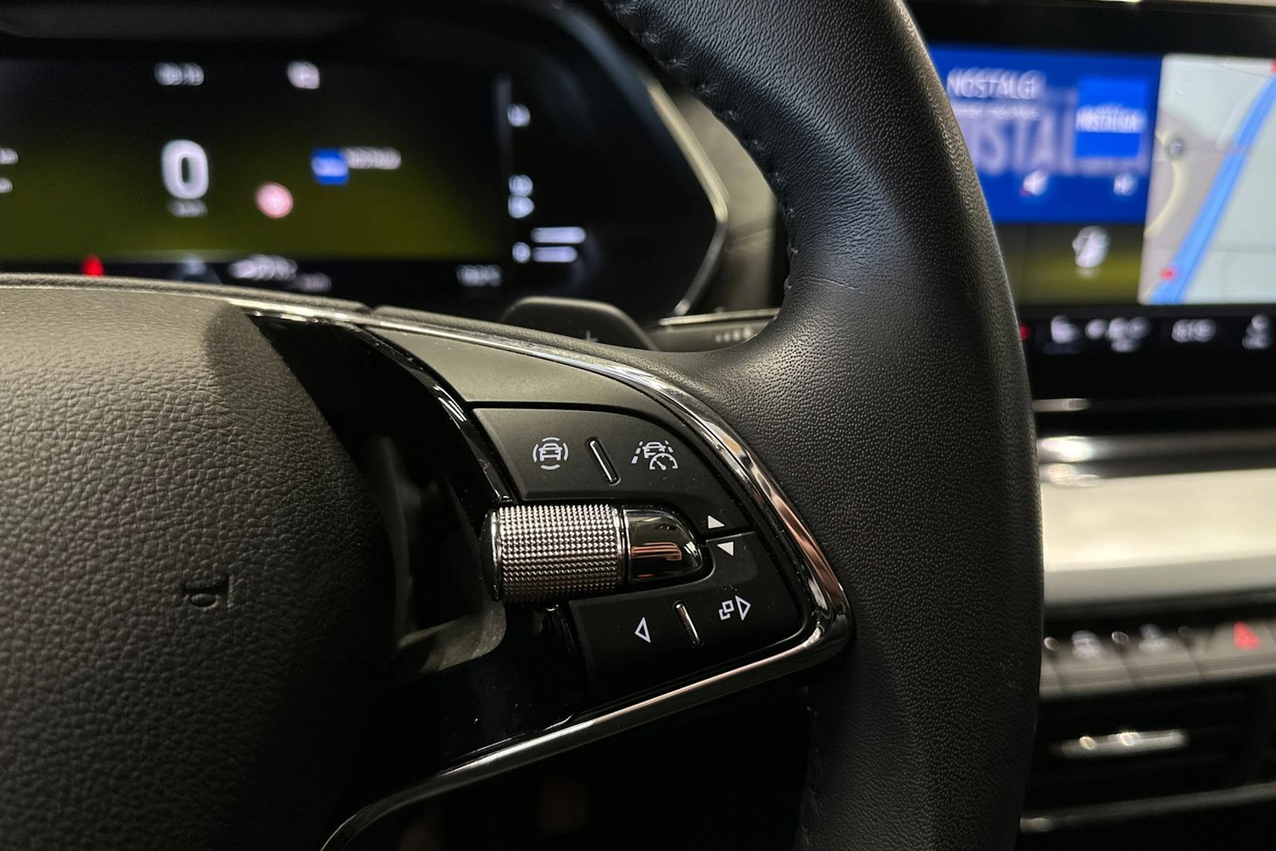 musta Skoda Octavia 2021 kuva 24.