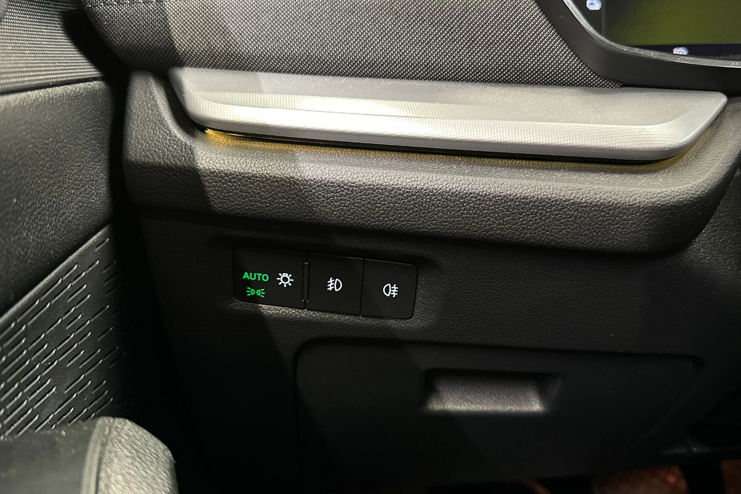 musta Skoda Octavia 2021 kuva 25.