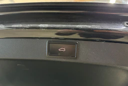 musta Skoda Octavia 2021 kuva 27.