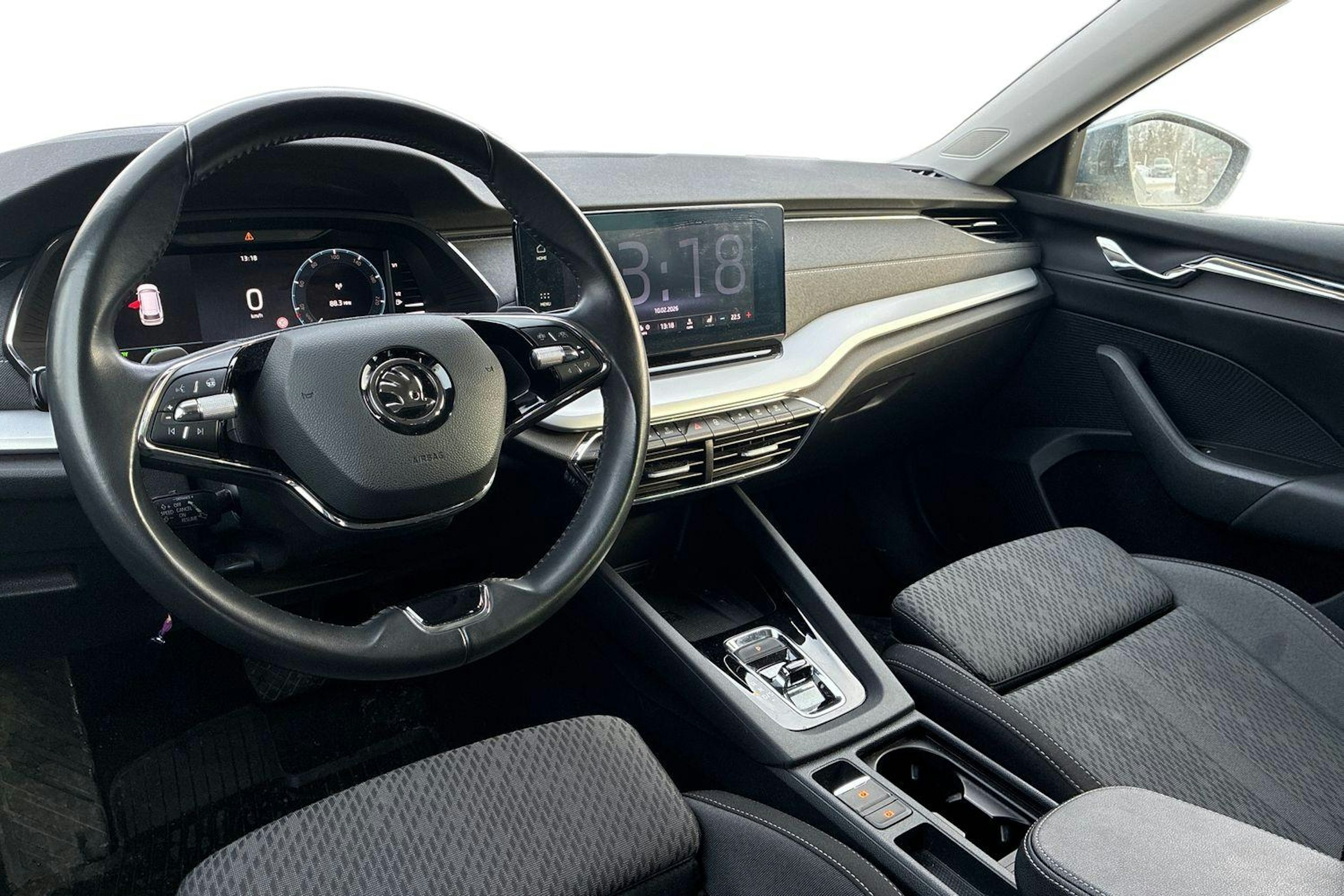 Sininen Skoda OCTAVIA 2021 kuva 3.