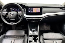 harmaa Skoda Octavia 2021 kuva 9.
