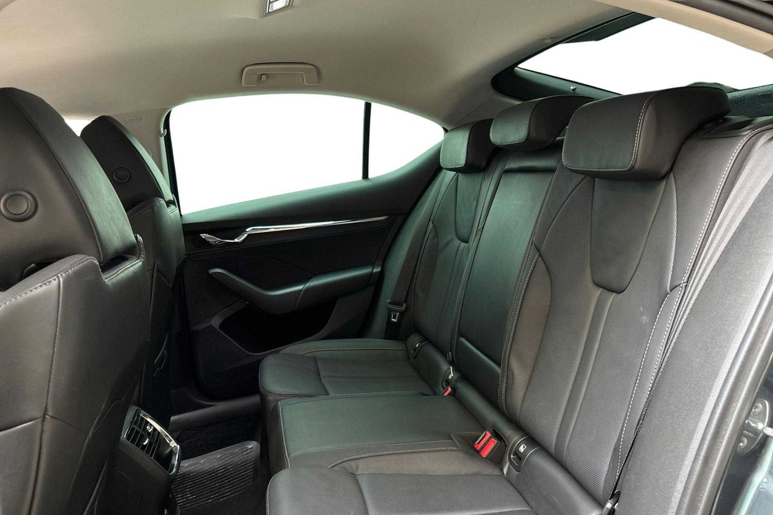 harmaa Skoda Octavia 2021 kuva 10.